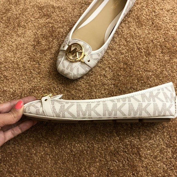 Michael Kors Flats size 8.5 - Picture 2 of 3